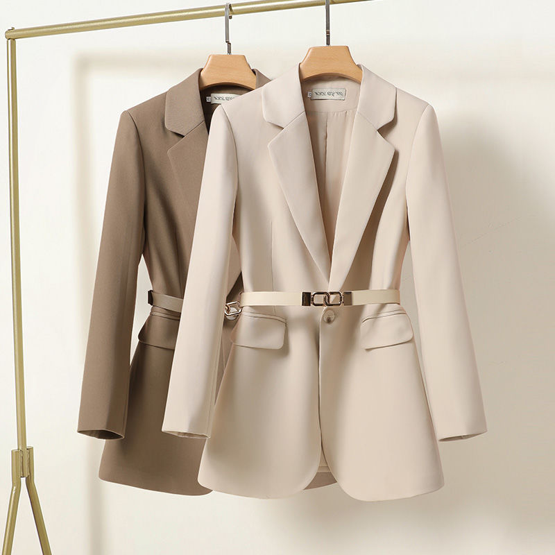 Orielle | Elegante und moderne Damenjacke