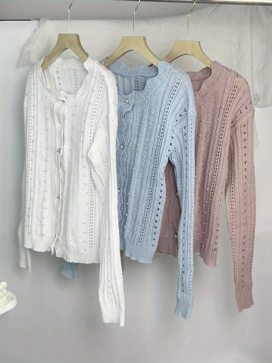 Cynthia – Gemütliche und Schicke Weiche Strickjacke mit Knopfverschluss für Damen