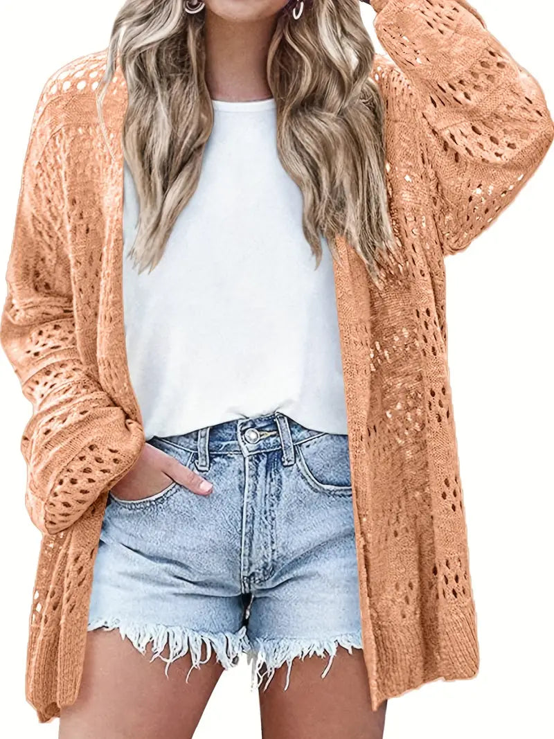 Alma – Gestrickte Strickjacke mit langen Ärmeln und Cut-out-Design