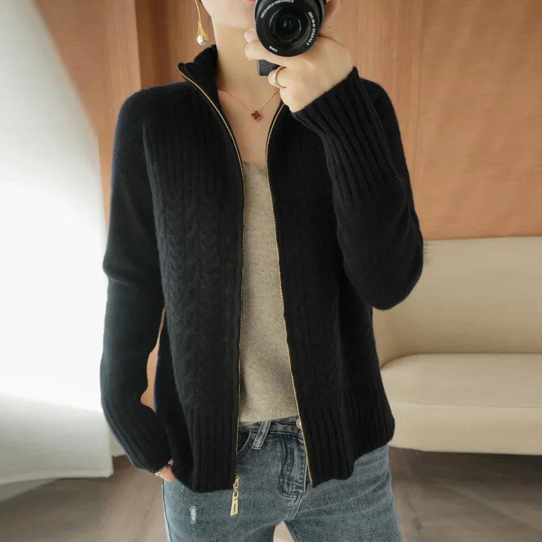 Makvala - Strickpullover mit Reißverschluss und V-Ausschnitt