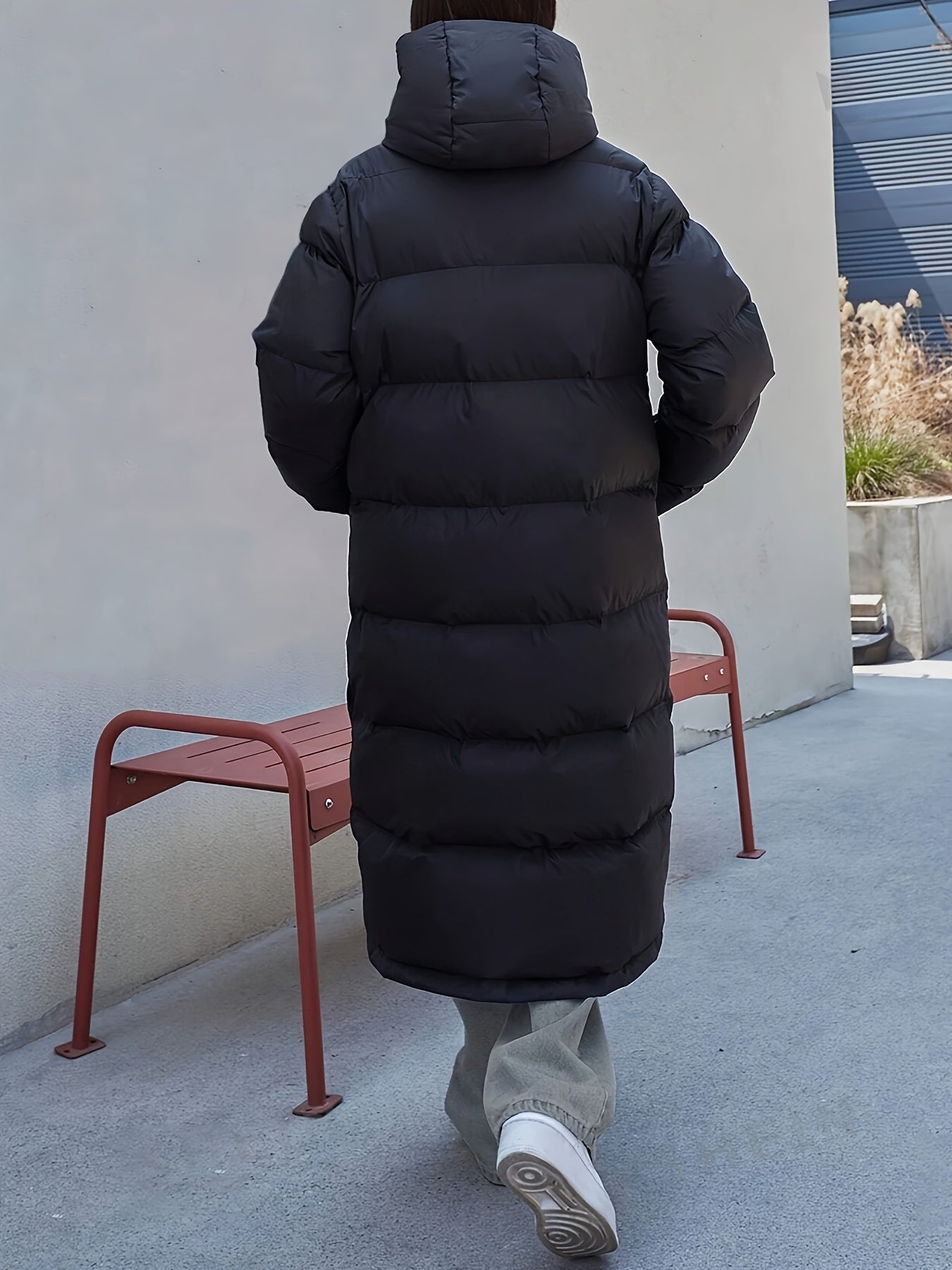 Gertruda | Lässige lange Puffer-Winterjacke mit Kapuze für Frauen