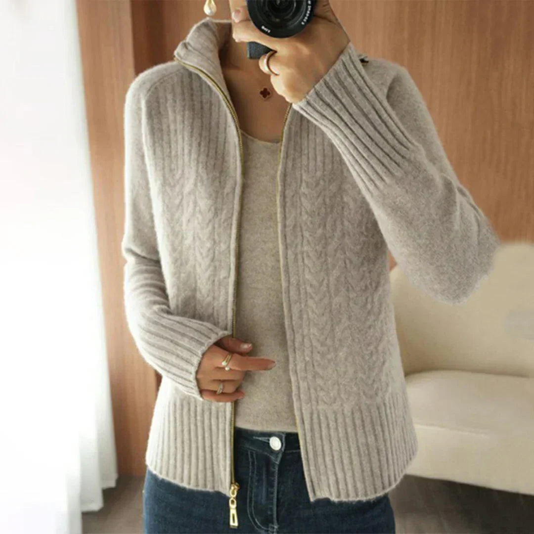 Makvala - Strickpullover mit Reißverschluss und V-Ausschnitt