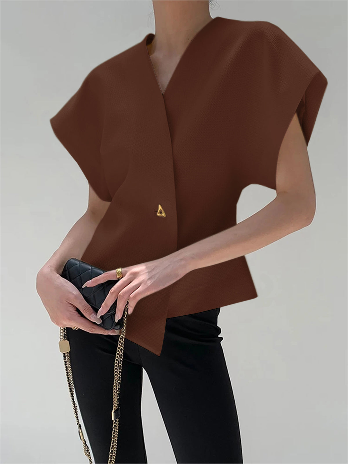 Delphia | Modische Bluse mit V-Ausschnitt und Knopfleiste