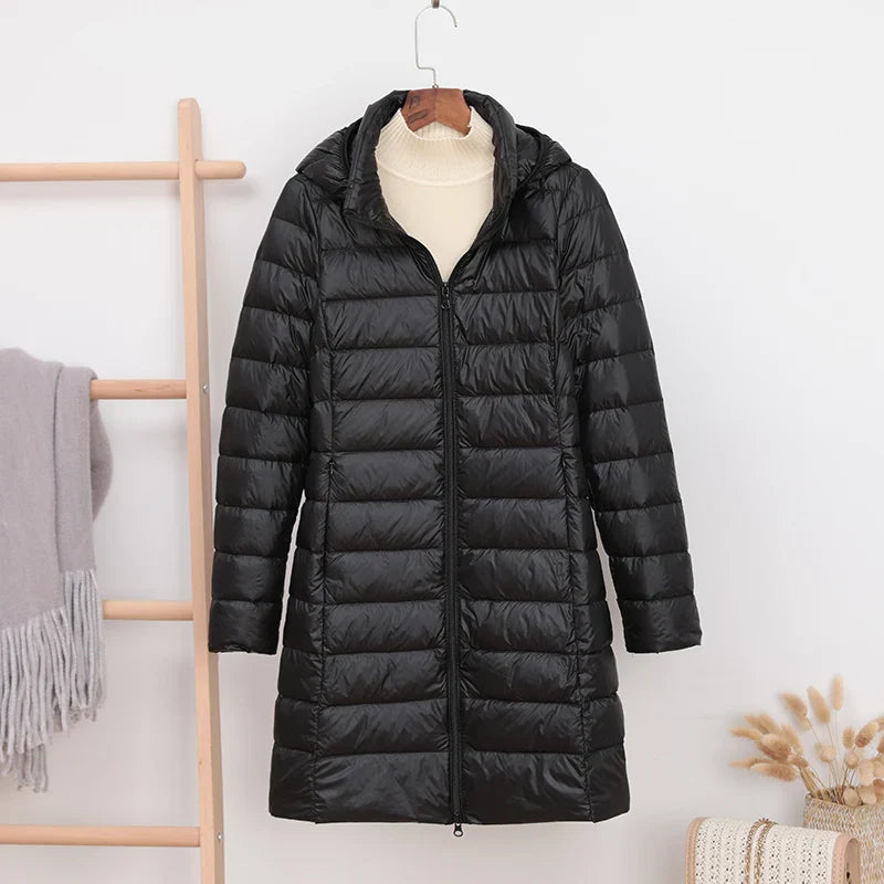 Helena – Leichte Damen-Winterjacke mit Abnehmbarer Kapuze