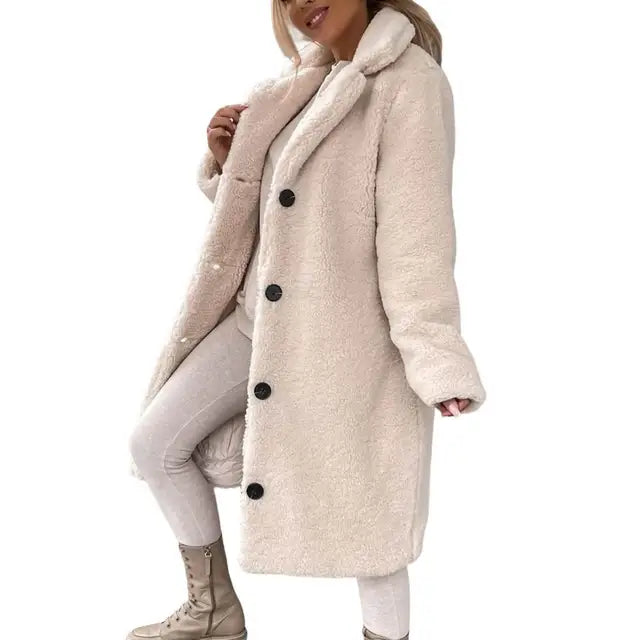 Tamara-Teddy-Mantel