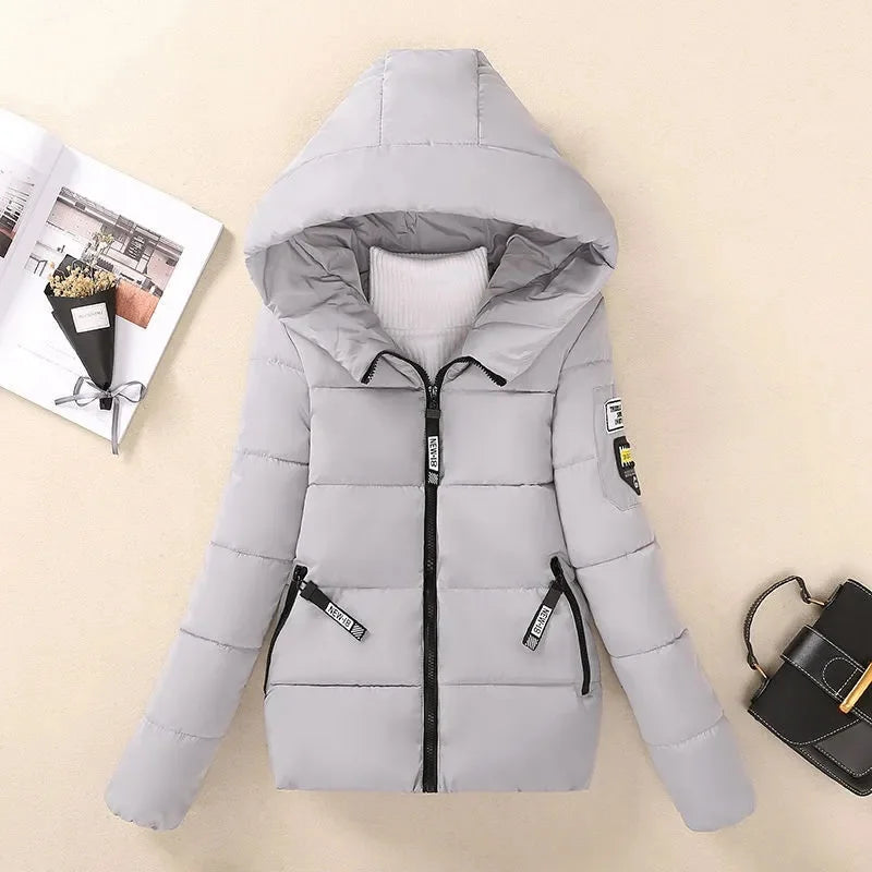 Ava - Kurze Warme Winterjacke für Frauen