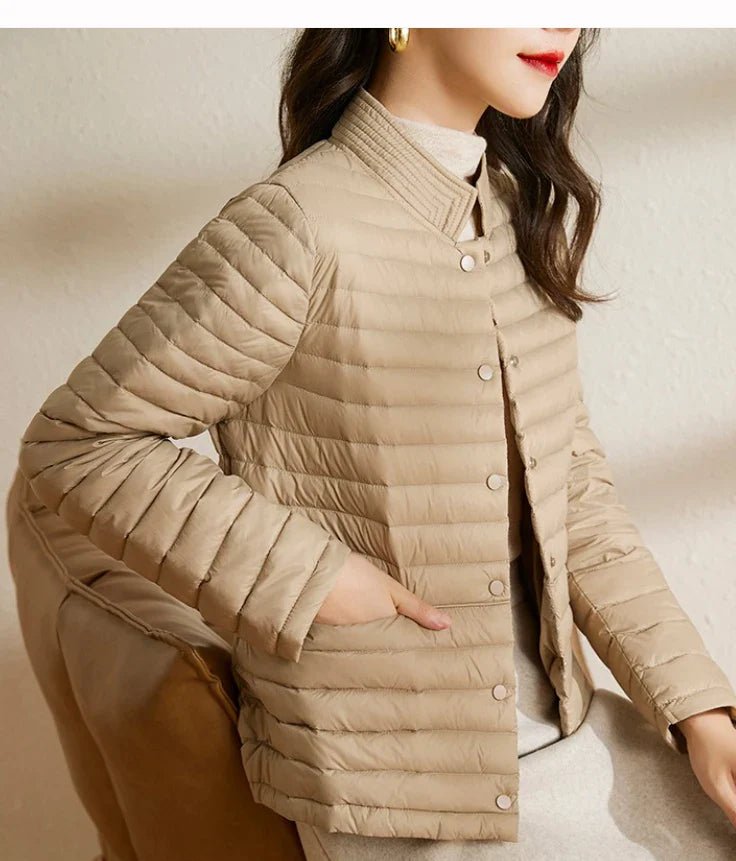 Bérénice - Leichte Daunenjacke Frau Herbst