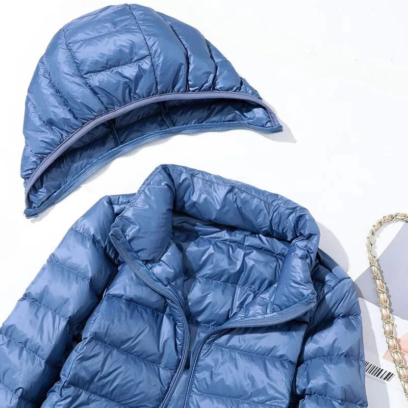 Emilia – Lange Damen-Daunenjacke mit Abnehmbarer Kapuze