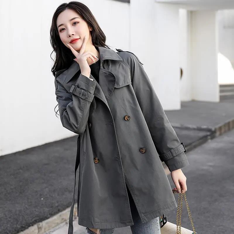 Khate – Klassischer Damen Windbreaker für Vielseitiges Styling