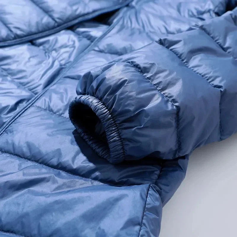 Emilia – Lange Damen-Daunenjacke mit Abnehmbarer Kapuze