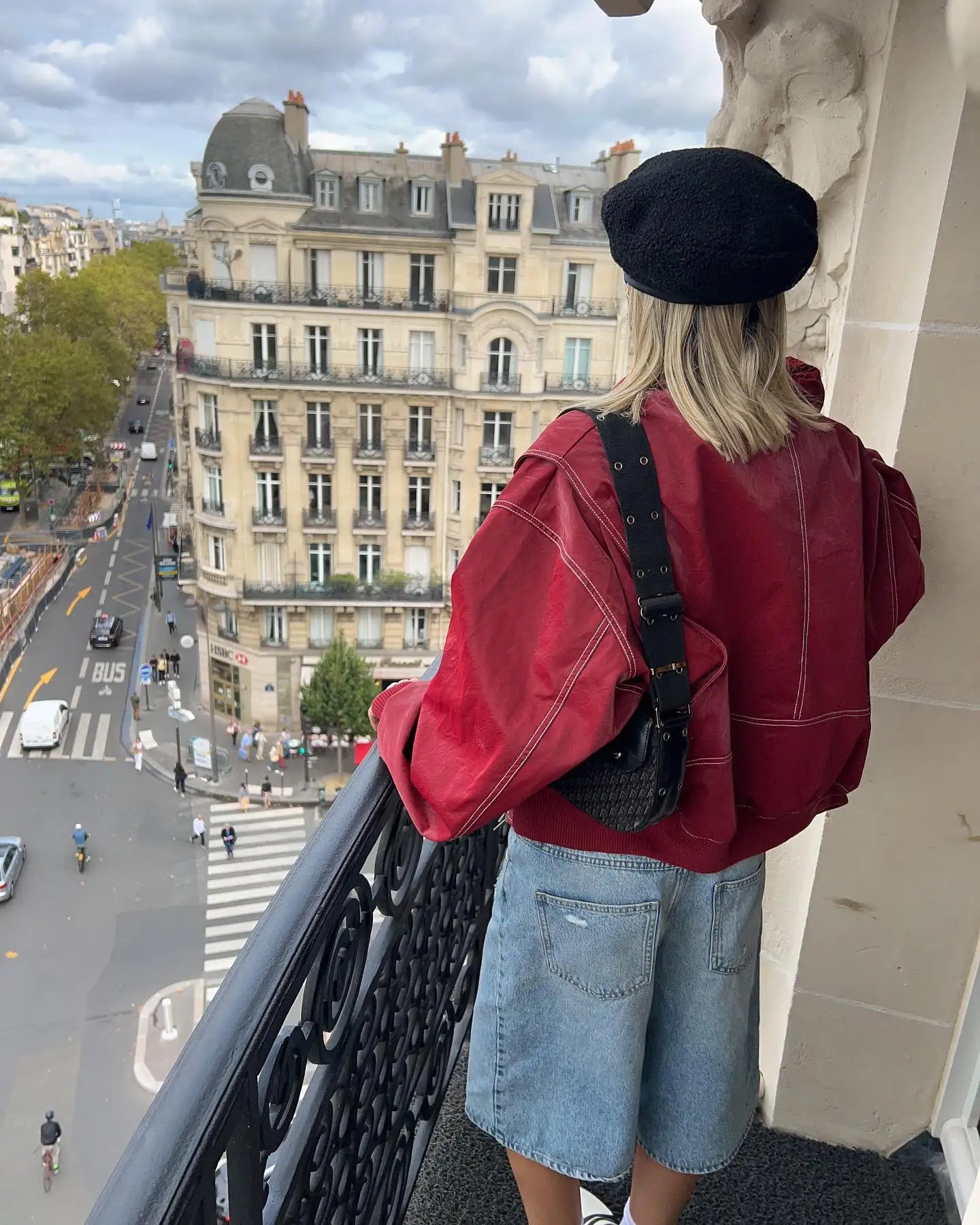 Lässige, Vintage-inspirierte oversized vegane Lederjacke für Damen | Ideal für den Winter