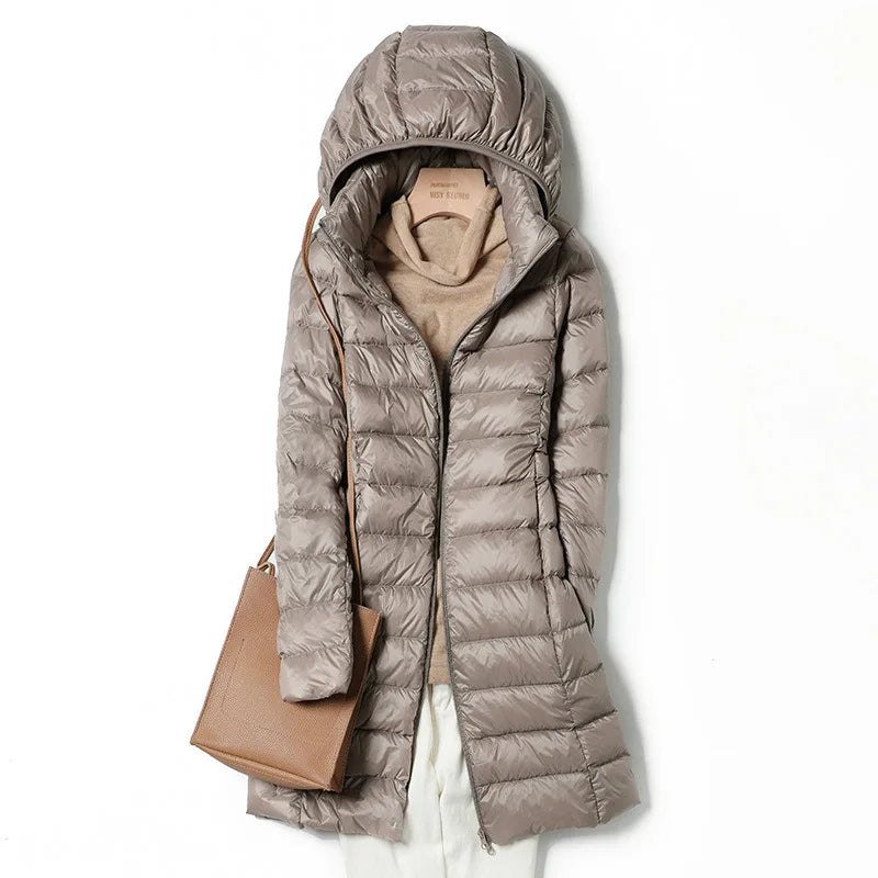 Lena – Leichte Damen-Daunenjacke mit Abnehmbarer Kapuze