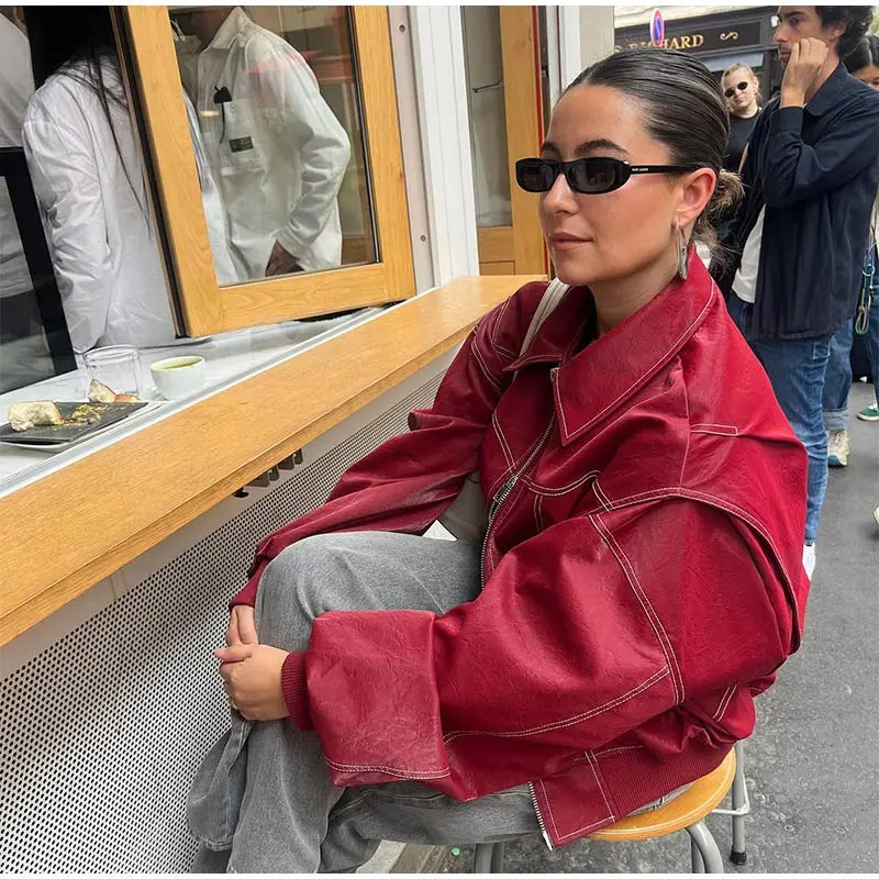 Lässige, Vintage-inspirierte oversized vegane Lederjacke für Damen | Ideal für den Winter