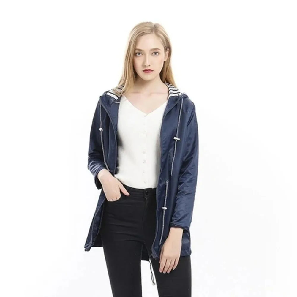 Elsa - Leichter Regenmantel für Damen