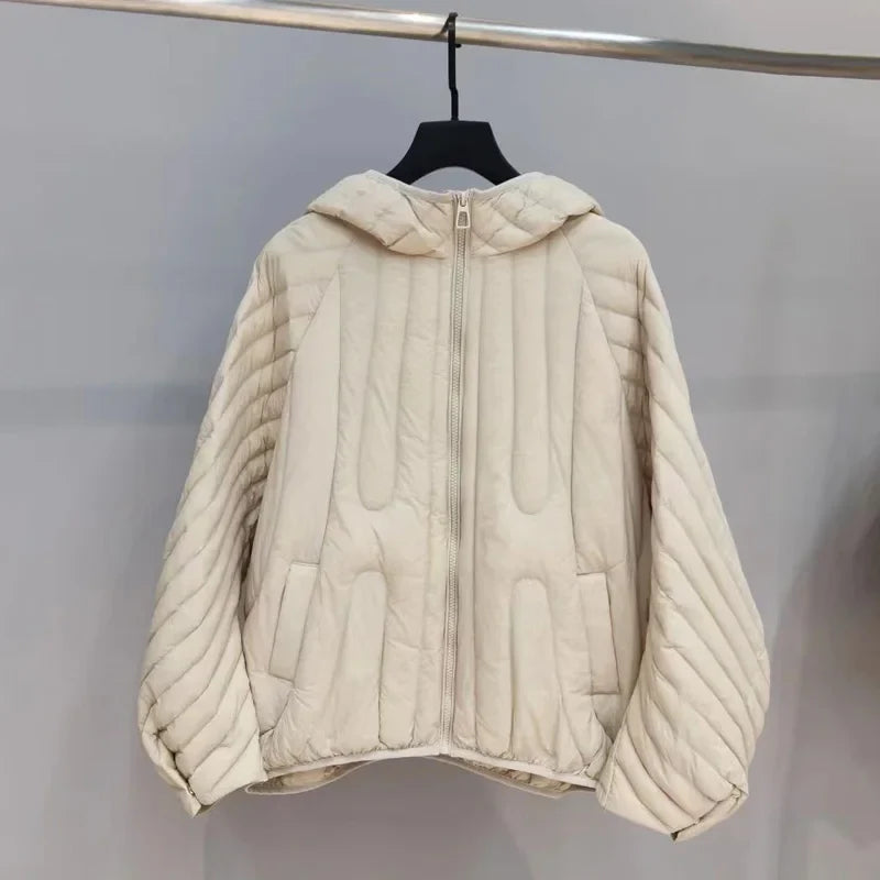 Mia – Oversize Damen-Pufferjacke mit Kapuze