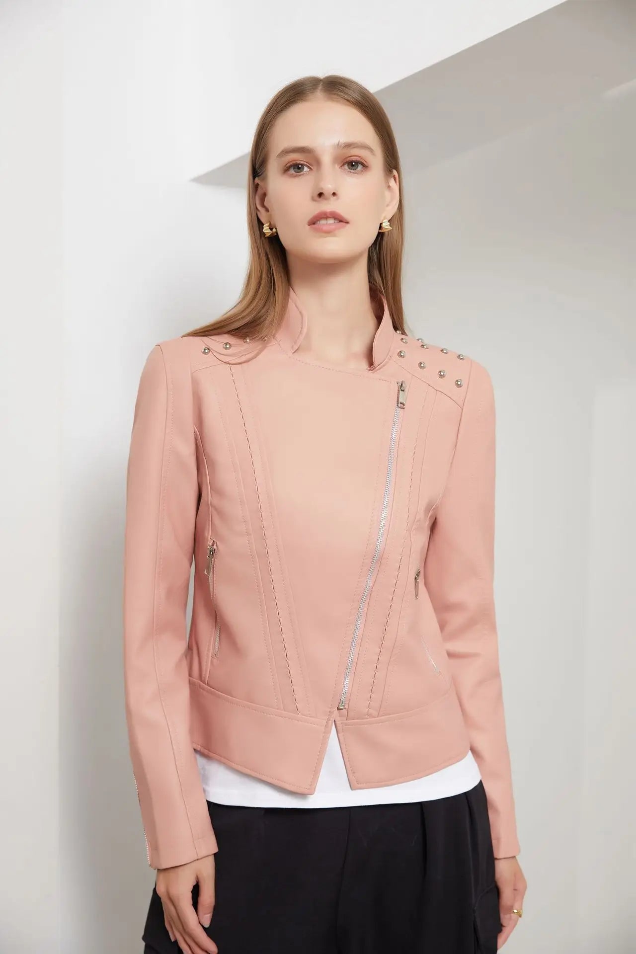 Helga - Kurze, Schlanke Lederjacke