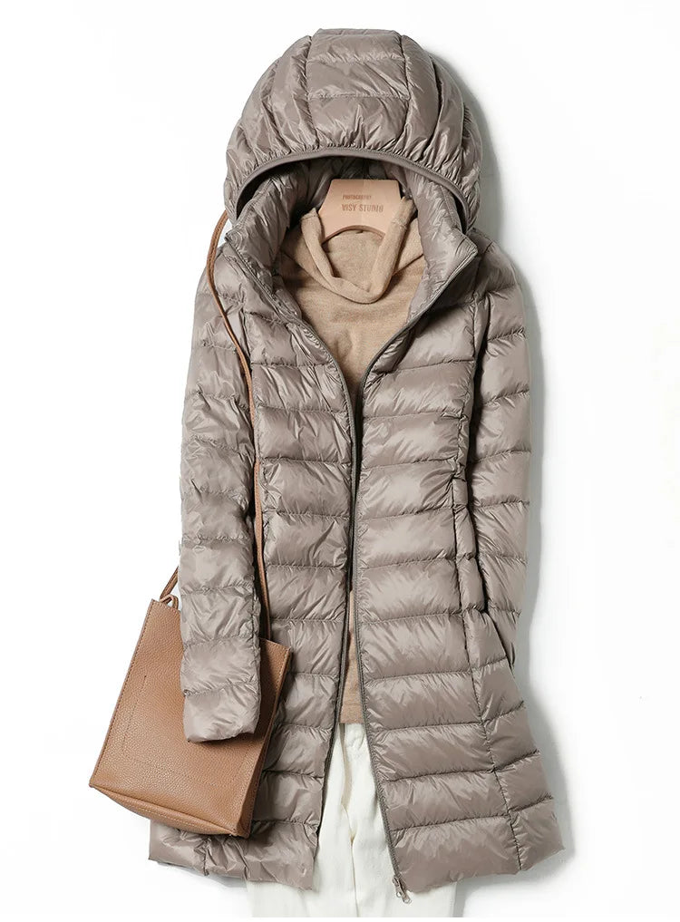 Lena – Leichte Damen-Daunenjacke mit Abnehmbarer Kapuze