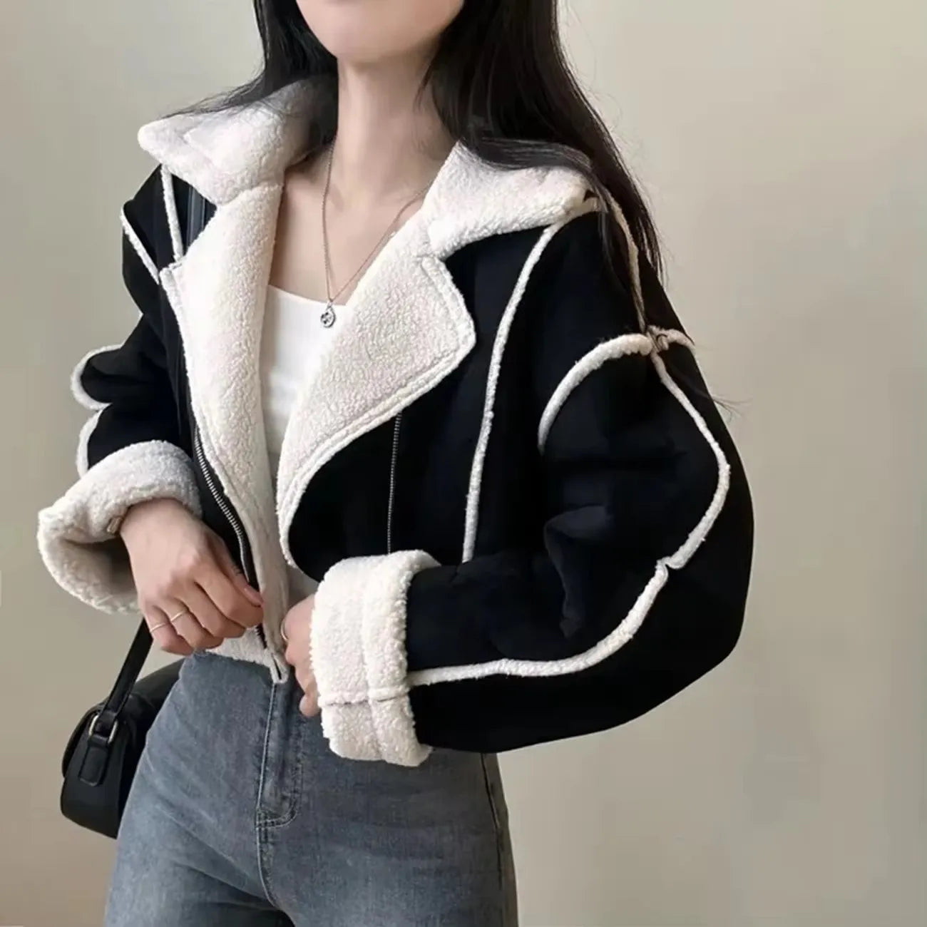 Freya– Wolljacke mit Reverskragen für Damen