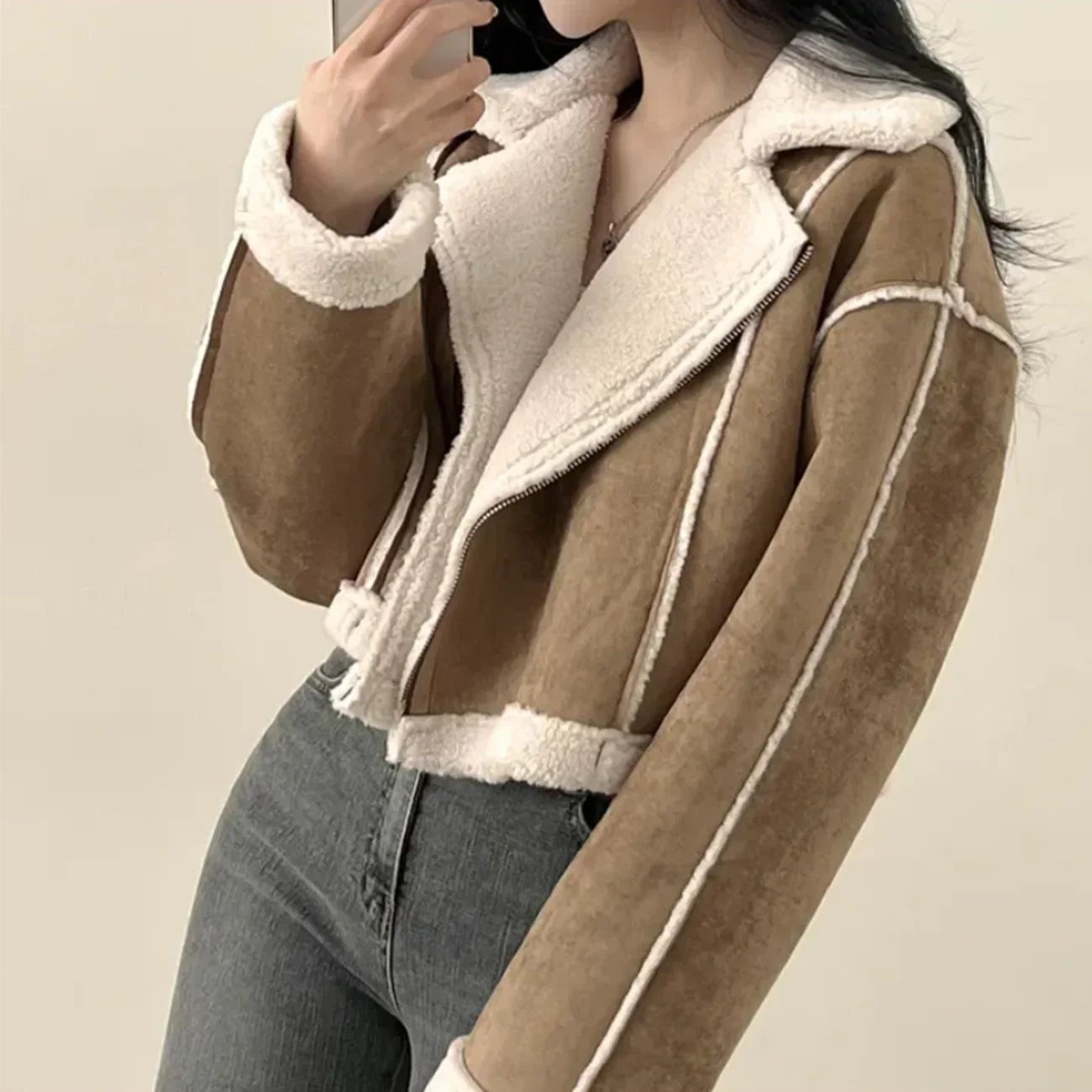 Freya– Wolljacke mit Reverskragen für Damen