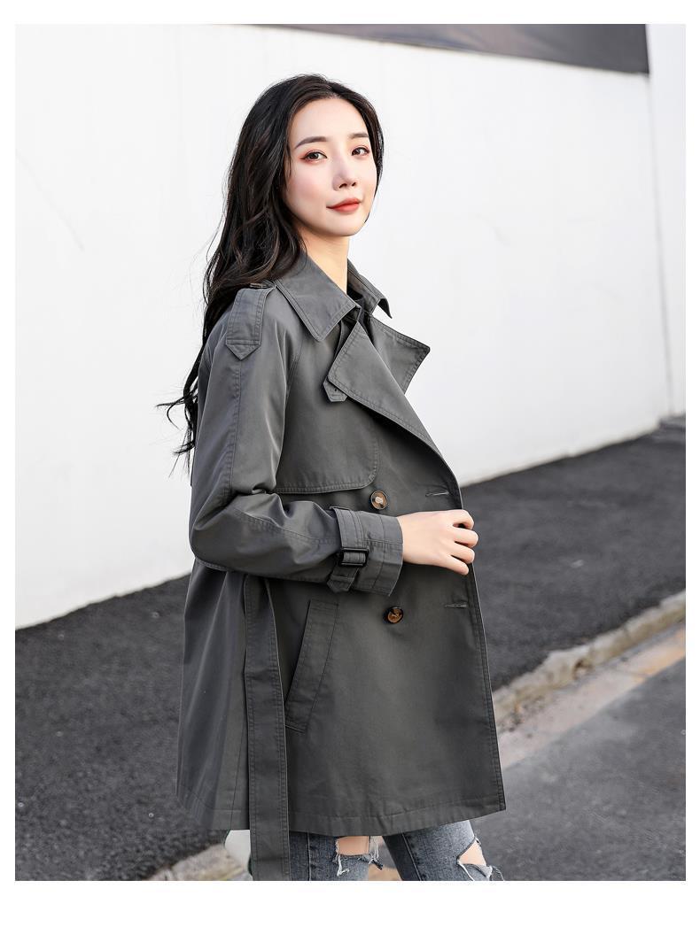 Khate – Klassischer Damen Windbreaker für Vielseitiges Styling