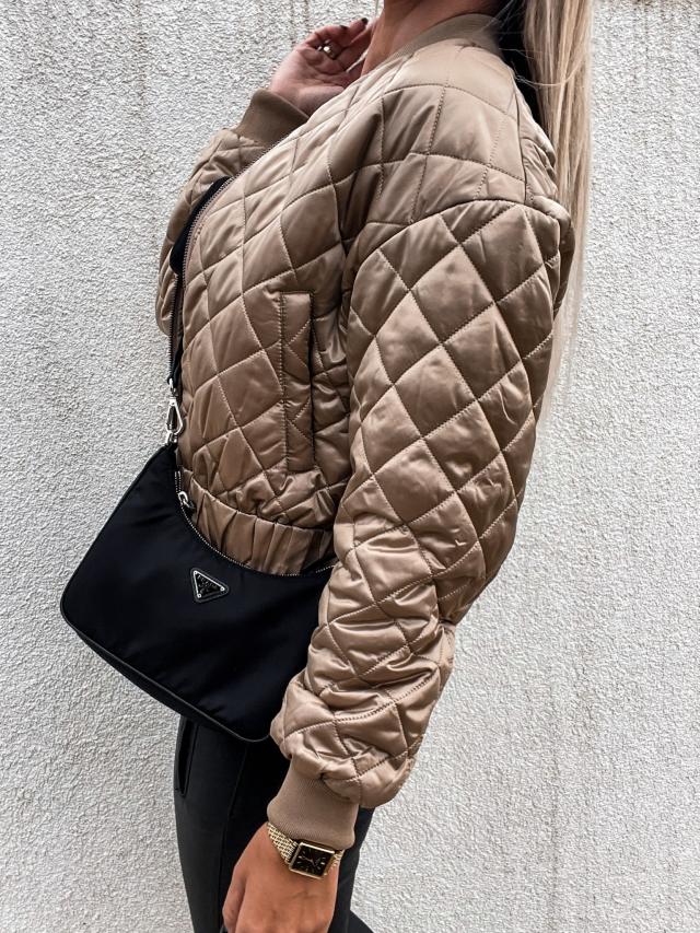 Pat - Stylische Kurze Gepolsterte Herbstjacke für Damen