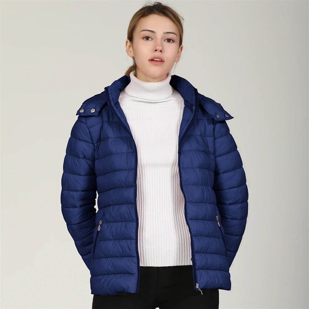 Ida - Warme Daunenjacke mit Kapuze für Frauen
