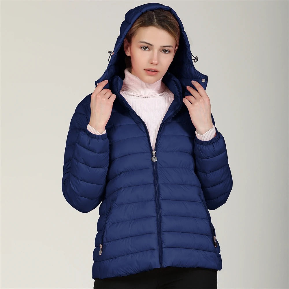 Ida - Warme Daunenjacke mit Kapuze für Frauen