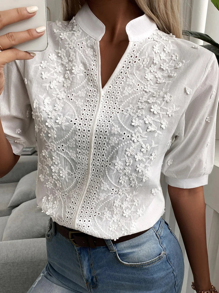 Clara - Schicke Weiße V-Ausschnitt Bluse mit Print für Damen