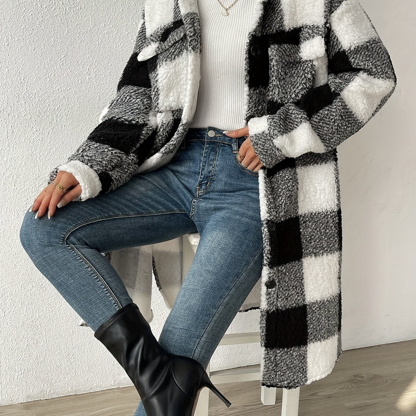 Lieza - Eleganter karierter Teddy-Mantel für Damen