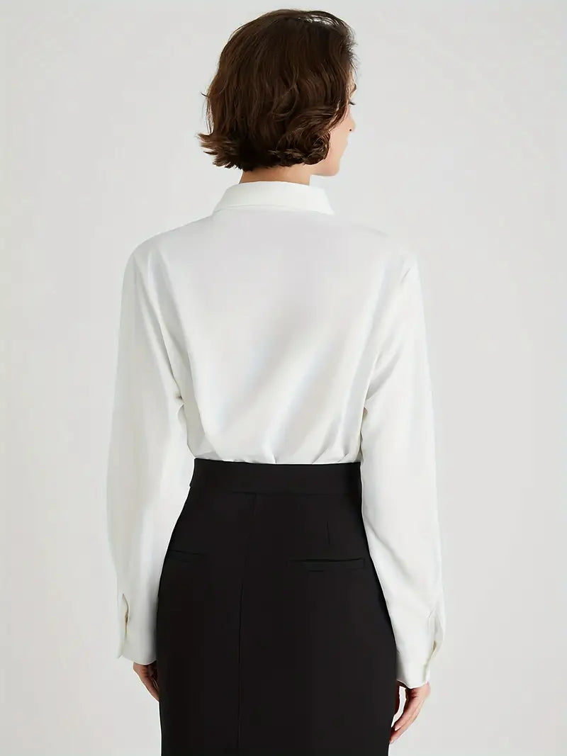 Amoria | Asymmetrische Damenbluse Elegant