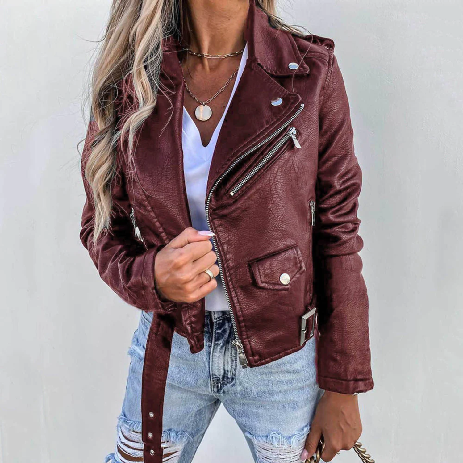 Elegante, schmal geschnittene vegane Lederjacke im klassischen Stil für Damen | Ideal für den Winter