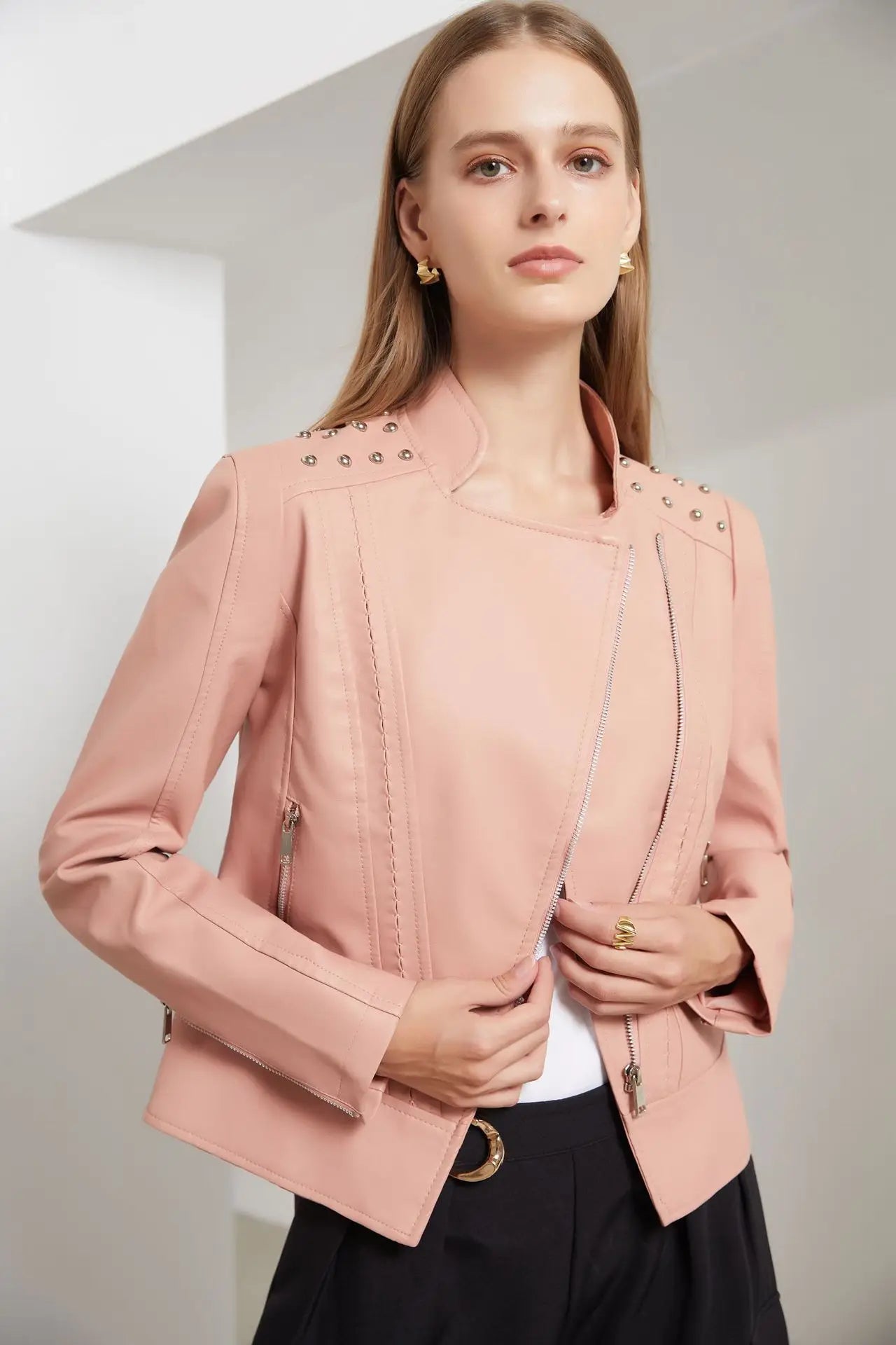 Helga - Kurze, Schlanke Lederjacke