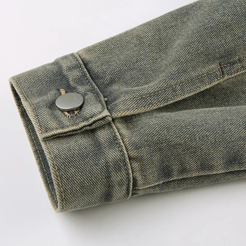 Jenny - Kurze Jeansjacke mit Großen Taschen für Damen