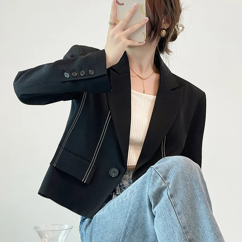 Frankie– Damen Cropped Blazer für den Herbst