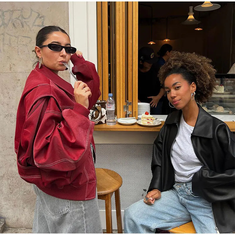 Lässige, Vintage-inspirierte oversized vegane Lederjacke für Damen | Ideal für den Winter