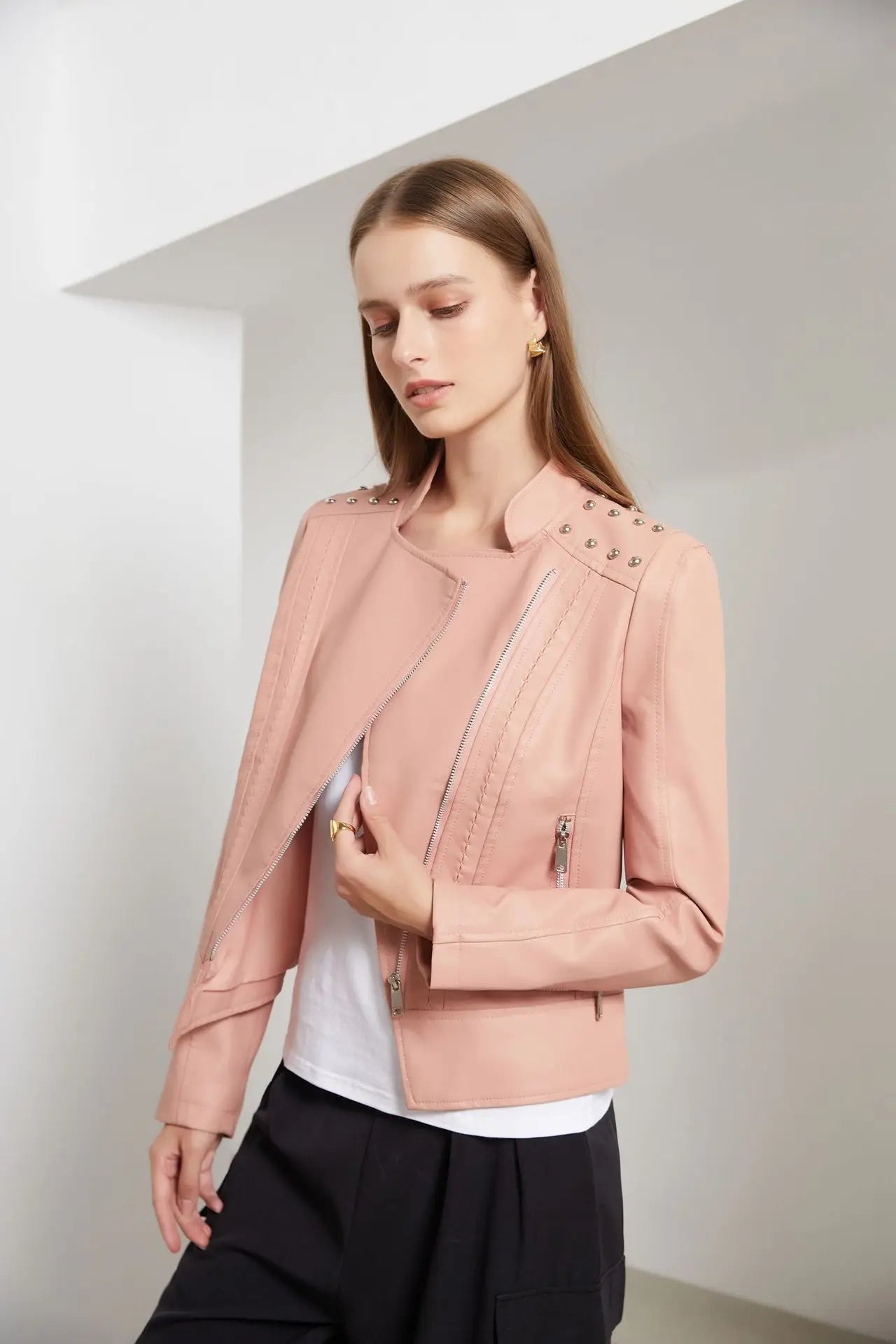 Helga - Kurze, Schlanke Lederjacke