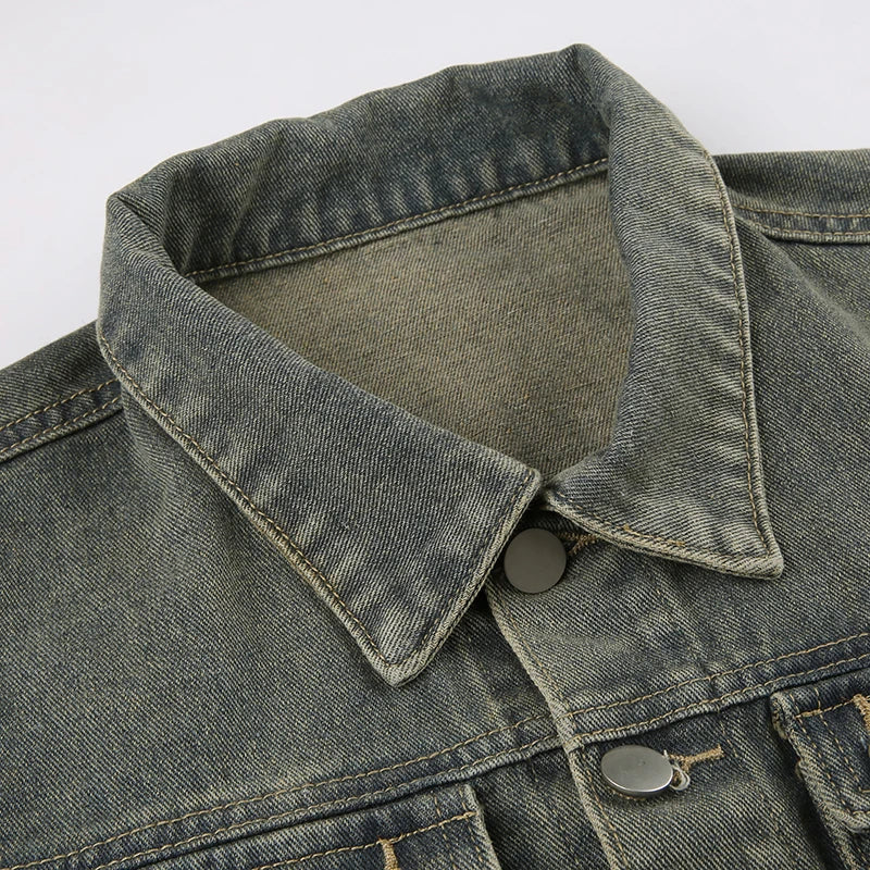 Jenny - Kurze Jeansjacke mit Großen Taschen für Damen