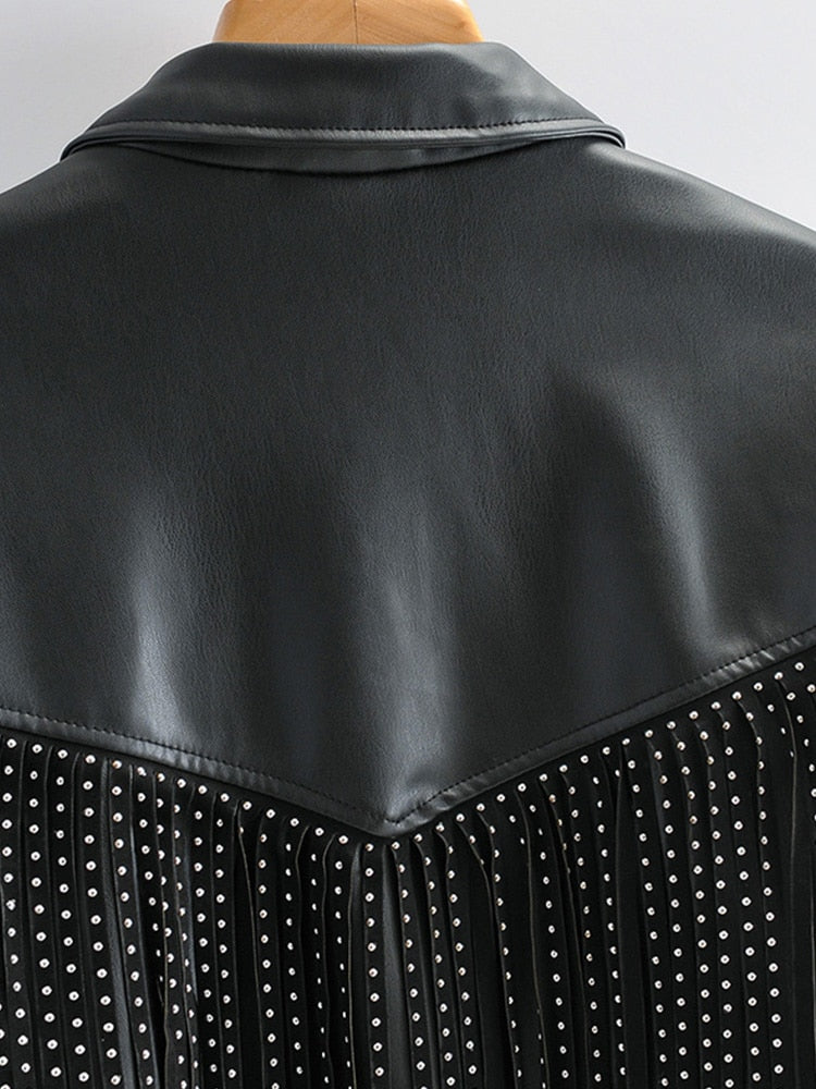 Gaia - Stilvolle Schwarze Herbstlederjacke mit Fransen für Frauen