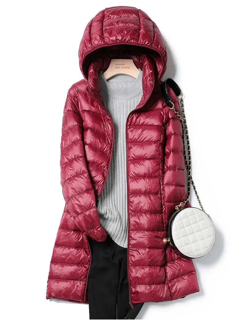 Lena – Leichte Damen-Daunenjacke mit Abnehmbarer Kapuze