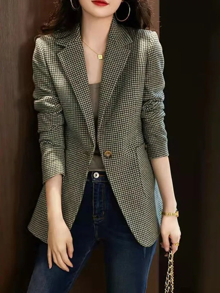 Kantuta– Karierter Damen-Blazer mit Ein-Knopf-Verschluss