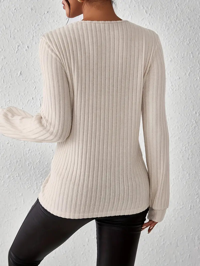 Emma – stylisches t-shirt mit v-Ausschnitt für den frühling