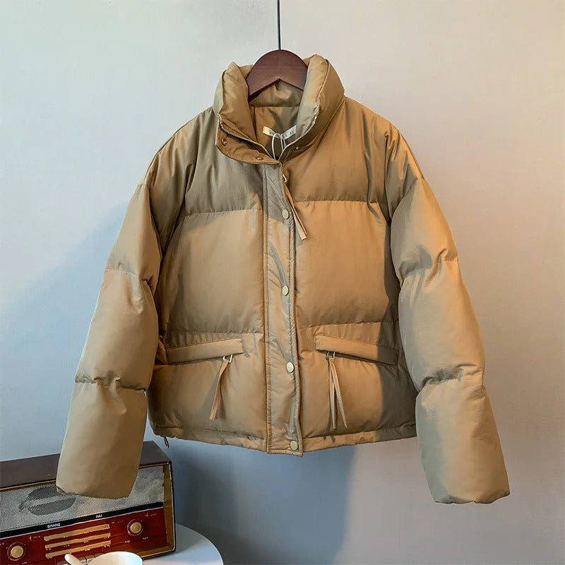 Emma – Damen Pufferjacke mit Stehkragen und lockerer Passform