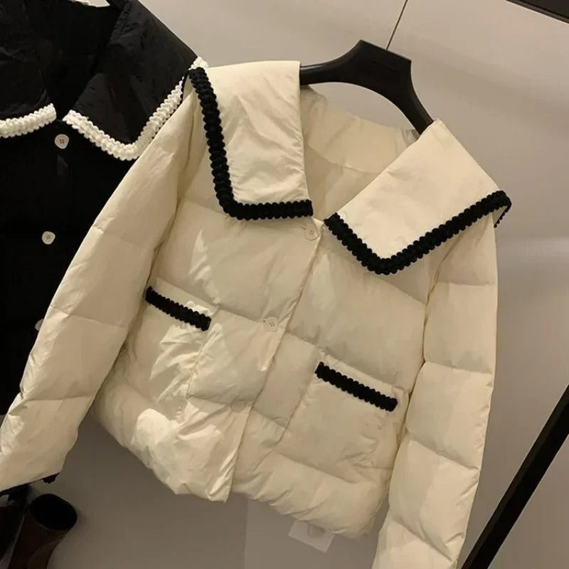 Chloe – Modische Pufferjacke mit großen Kragen und Knopfleiste